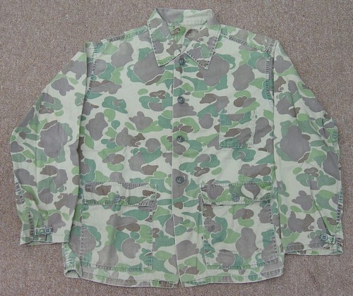 Variation of the Duck Hunter camouflage made in the four colors of the original WWII frog pattern.
