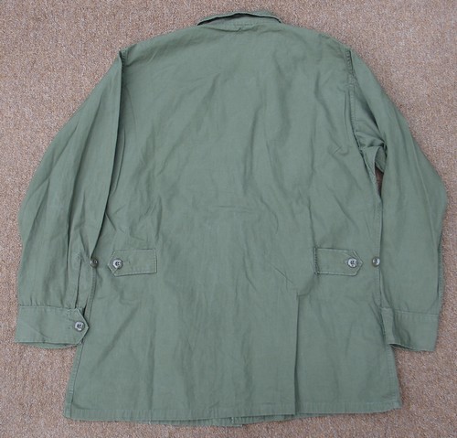 Like the first pattern, the second model Tropical Combat Jacket had side waist size adjustment tabs.