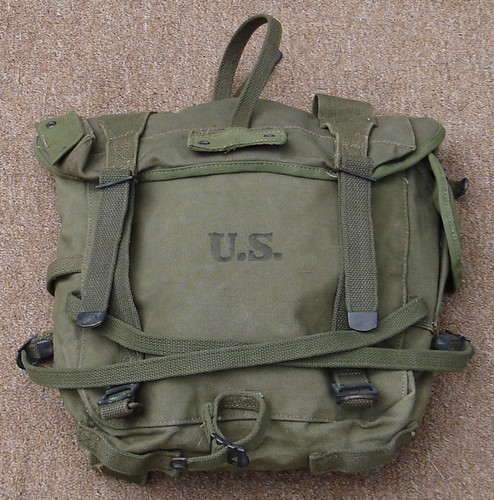 ARVN troops preferred old French rucksacks to the small M1945 Combat Field Pack for multi-day missions.