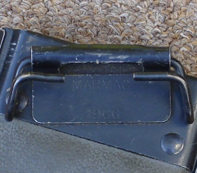 The WWII designed machete sheath was equipped with a double-hook.