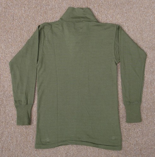 The OG-208 jungle sweater had elasticated cuffs.
