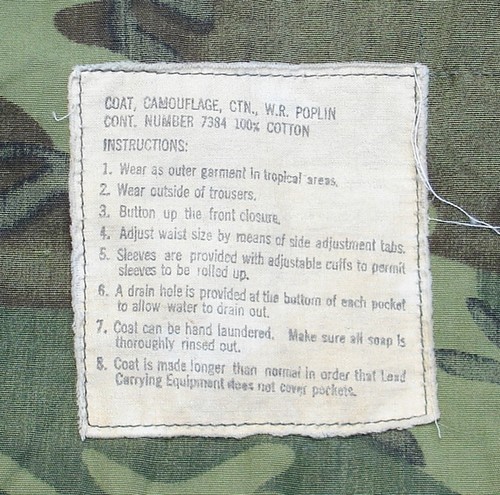 This early 3rd pattern jacket still has instructions for the waist tabs (instruction 4) and drain holes (instruction 6) even though they are no longer part of the design.