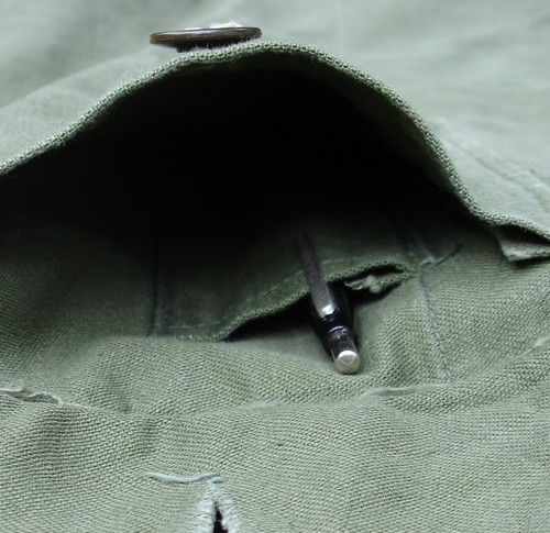 The pen pocket on the P58 Utility Shirt could only be accessed if the left patch pocket was open.